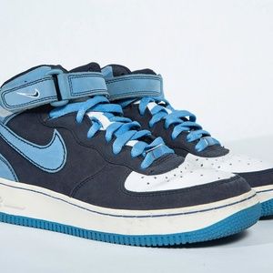 Nike AF1 High - blue suede wms size 9